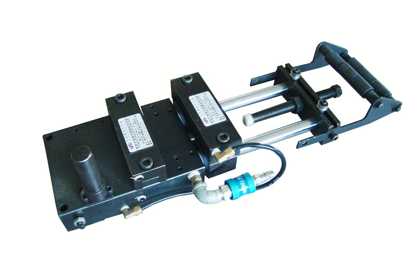Automatic pneumatic air feeder machine