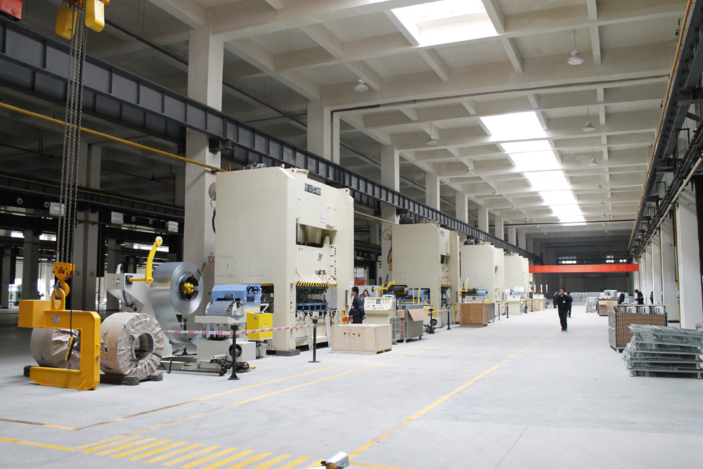 三机一体料架整平送料机节省空间原来是